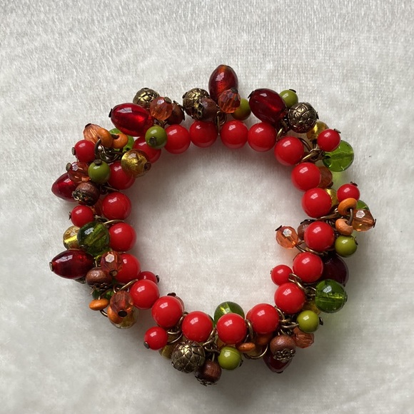 Beaded Bracelet and Necklace Set - Picture 8 of 9